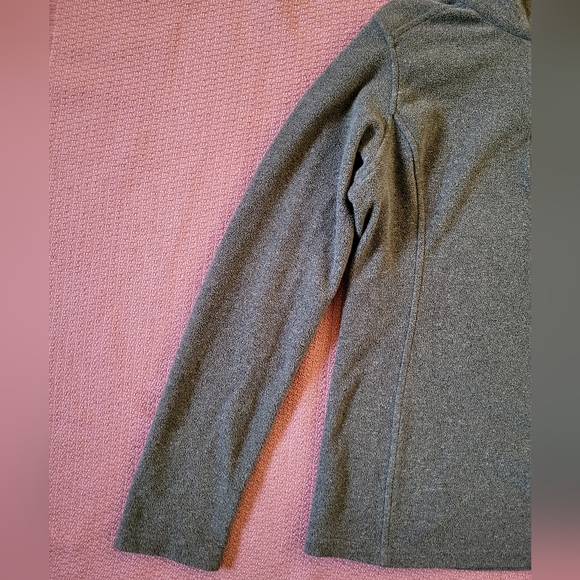 The North Face Gray Women’s  Fleece Sweater Large Warm Layer 1/4 Zip Long Sleeve - Picture 3 of 8
